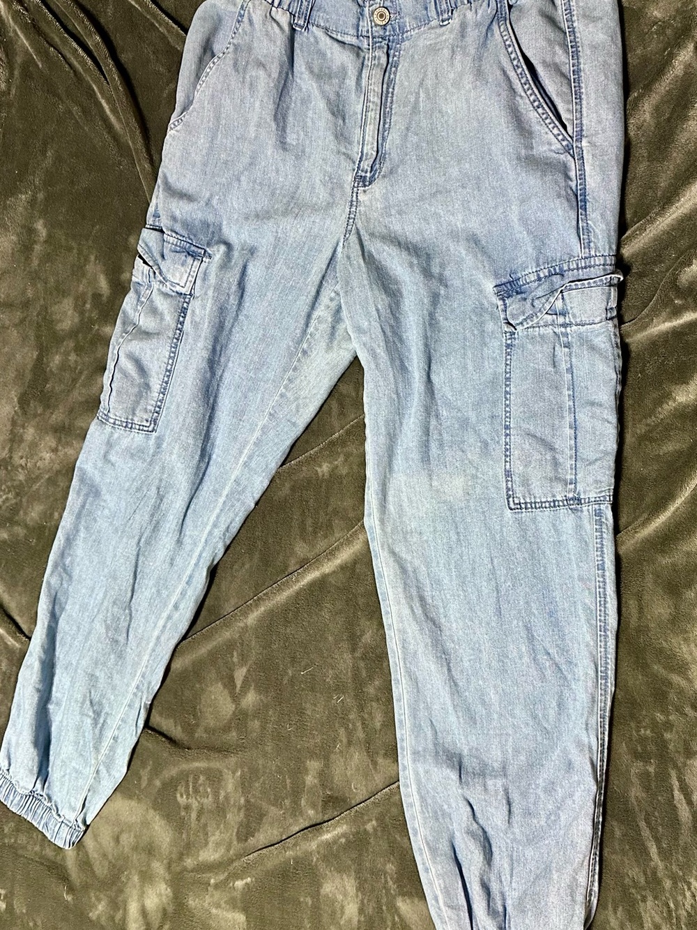 Women’s AMERICAN EAGLE Relaxed Denim Cargo Jogger Jeans Sz 8 Stretch Waist